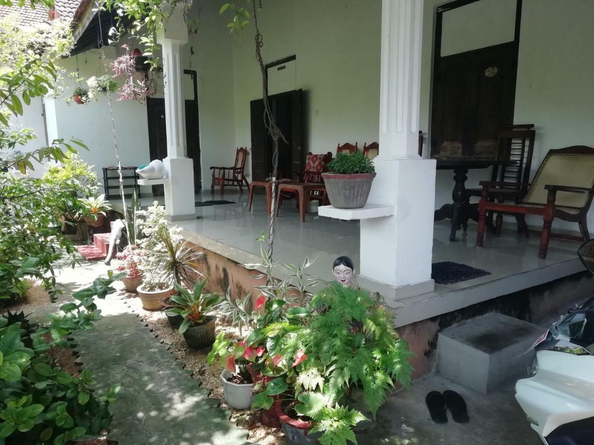 Mango Villa 703 Hikkaduwa Εξωτερικό φωτογραφία
